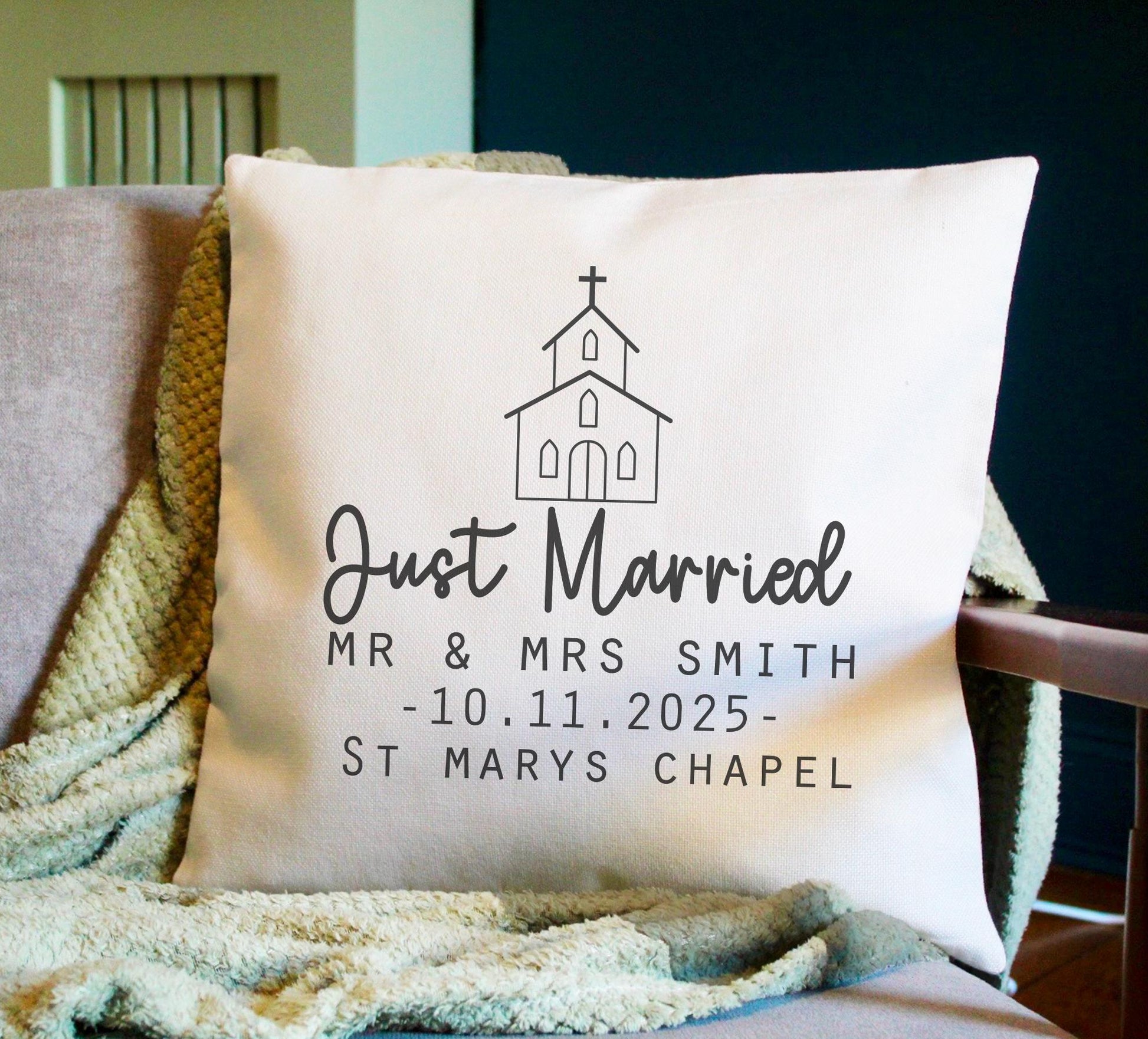 Personalised Mr and Mrs just married wedding car cushion gift, Couple wedding gift, Cushion wedding gift, Mr and Mrs wedding gift