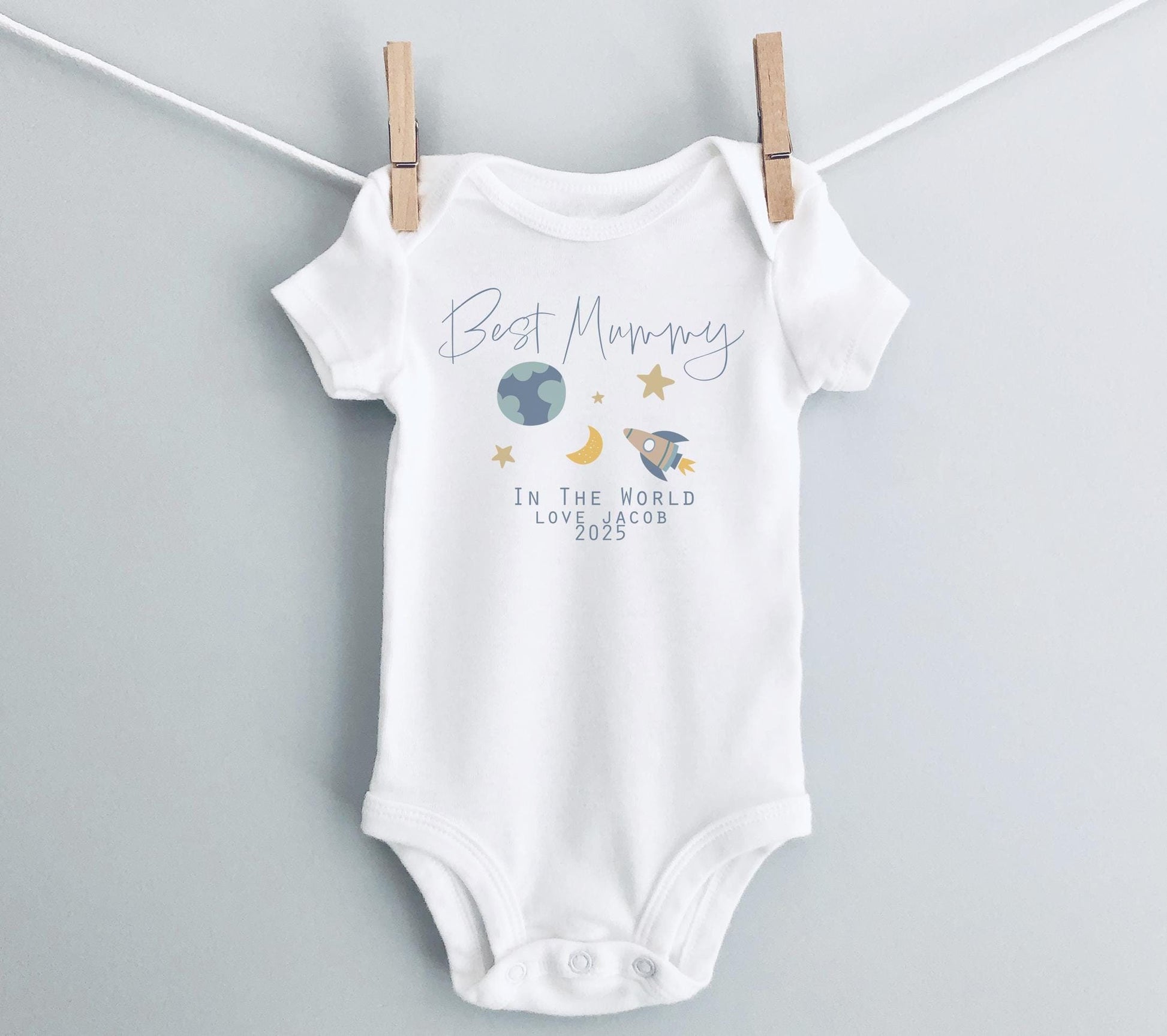 personalised best mummy in the world babies vest, baby clothes, mothers day gift, first mothers day, first mothers day gift